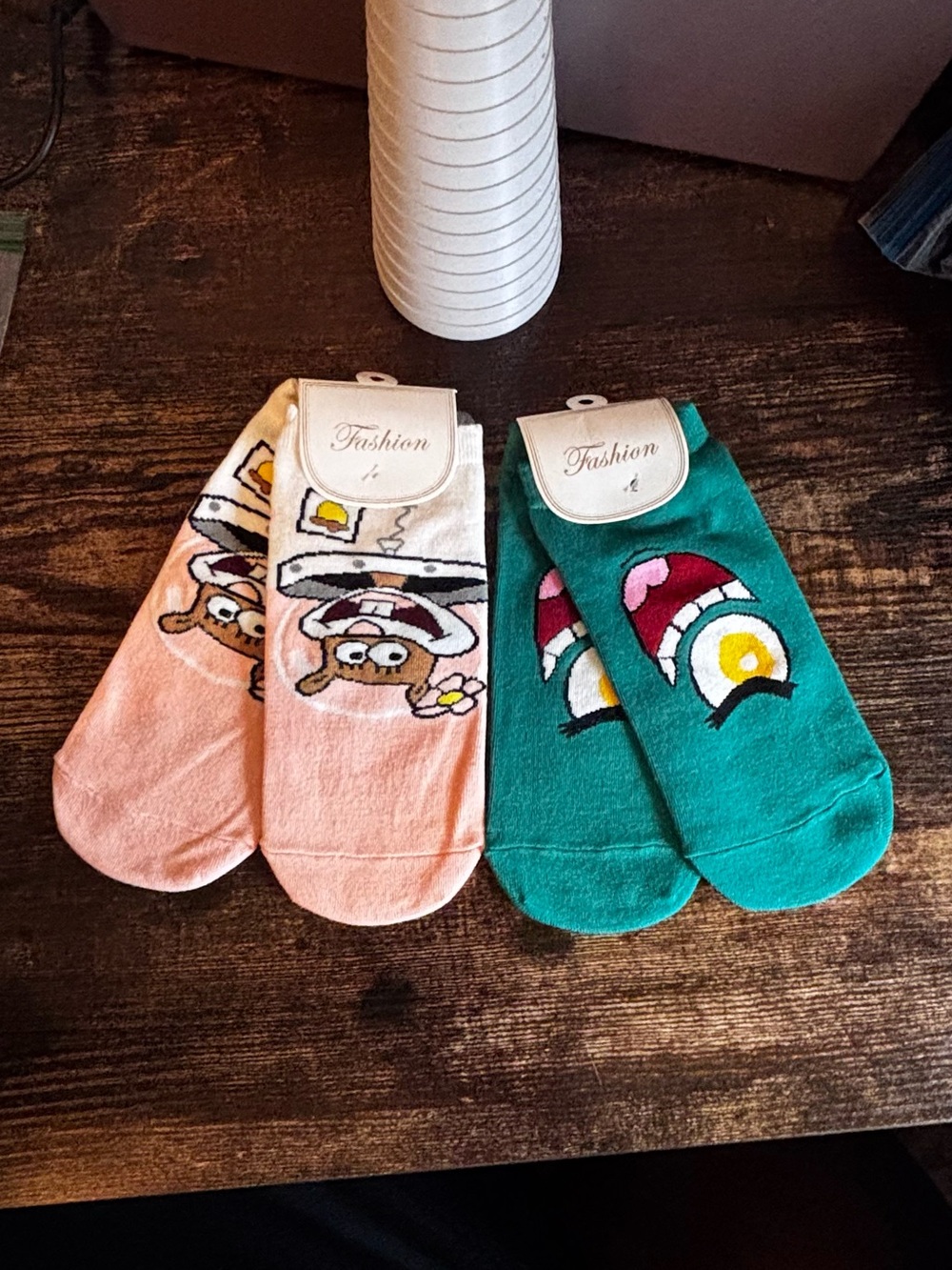 SpongeBob Friends Cartoon Crew Socks - Pink &‎ Green 2 pairs